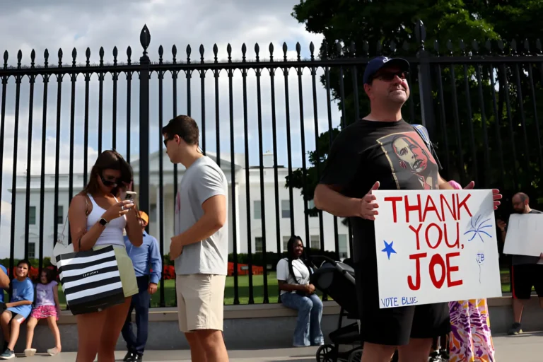 Biden Surprend : L’Annonce d’un Renoncement pour 2024