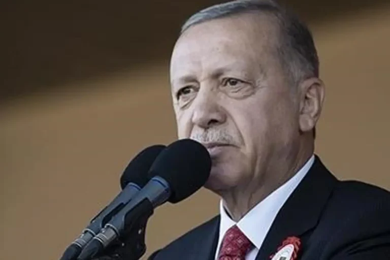 Erdogan : Les forces armées turques accomplissent honorablement leur mission à travers le monde